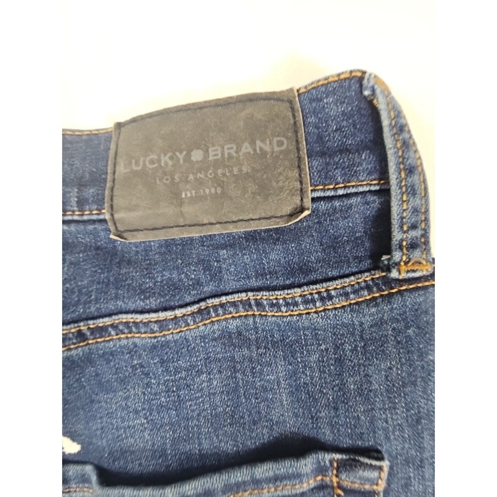 Lucky Brand 411 Athletic Taper Jeans Mens 40x30 Blue Distressed Advanced Stretch - Picture 8 of 16
